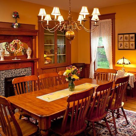 The Historic Morris Harvey House Bed & Breakfast Fayetteville Luaran gambar
