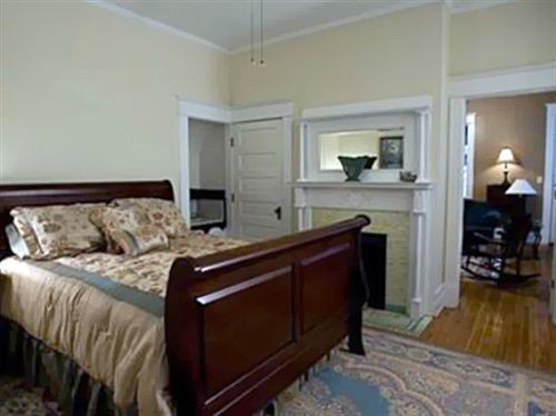 The Historic Morris Harvey House Bed & Breakfast Fayetteville Bilik gambar