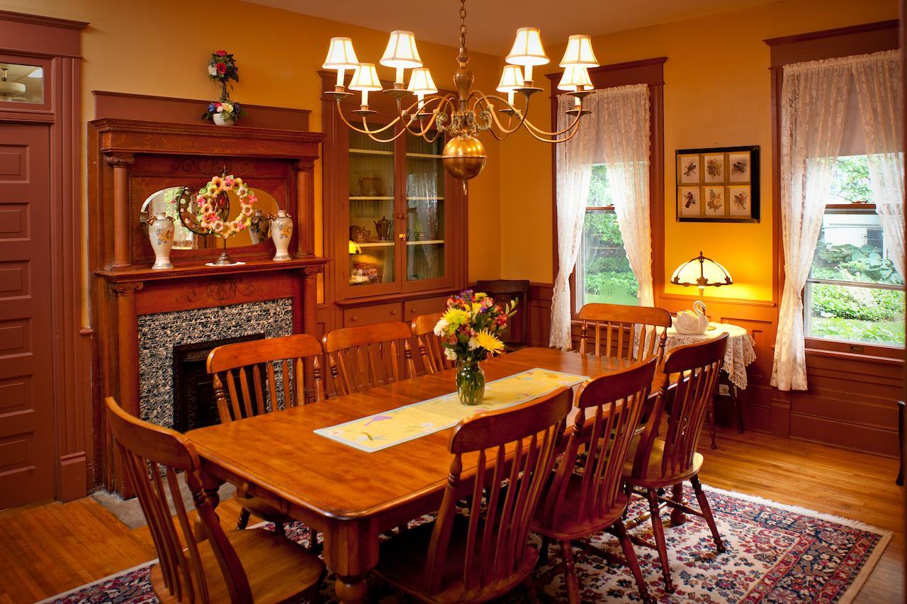 The Historic Morris Harvey House Bed & Breakfast Fayetteville Luaran gambar