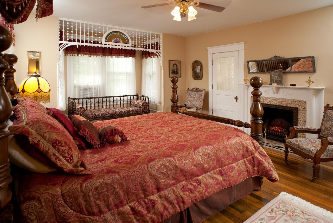 The Historic Morris Harvey House Bed & Breakfast Fayetteville Bilik gambar